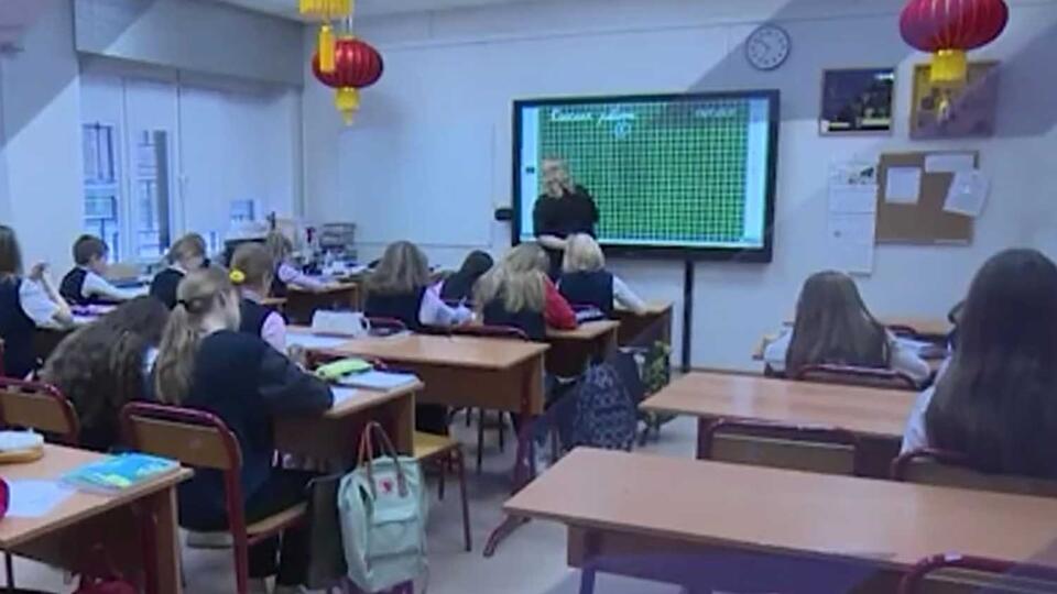 Личную жизнь российских учителей защитят законодательно