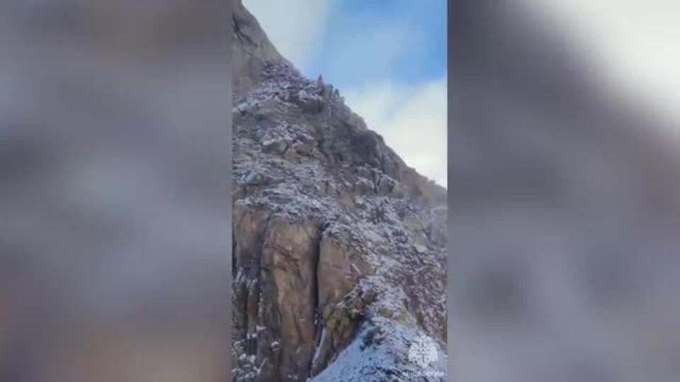 Туристов спасли после 16 часов поисков в горах Кабардино-Балкарии