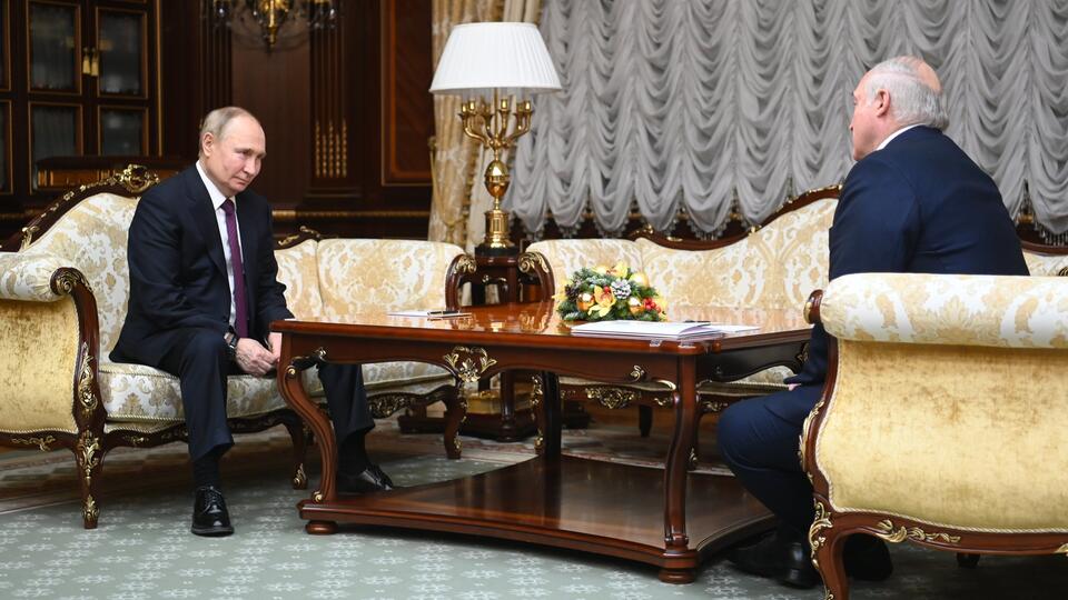 Путин назвал своевременными переговоры с Лукашенко