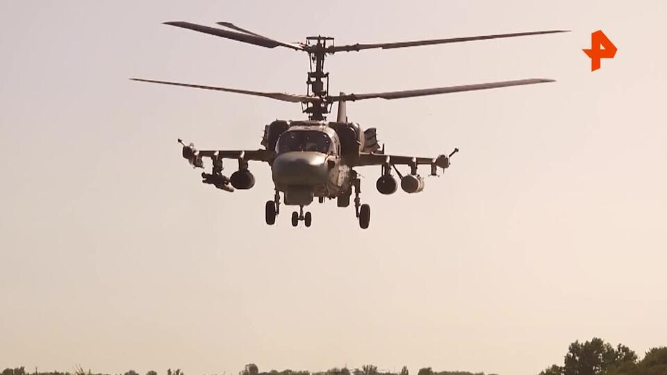 Экипаж вертолета Ка-52М успешно поразил подразделения боевиков ВСУ в зоне СВО