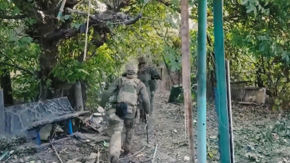 Российские войска умело используют тактику "просачивания" в городские кварталы. Фото: © Кадр из программы "СОВБЕЗ", РЕН ТВ