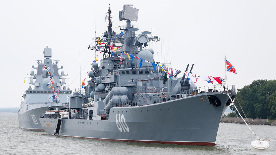 "Настойчивый" и "Стойкий": кто защищает российские суда на воде. Фото: © Виталий Невар/ТАСС