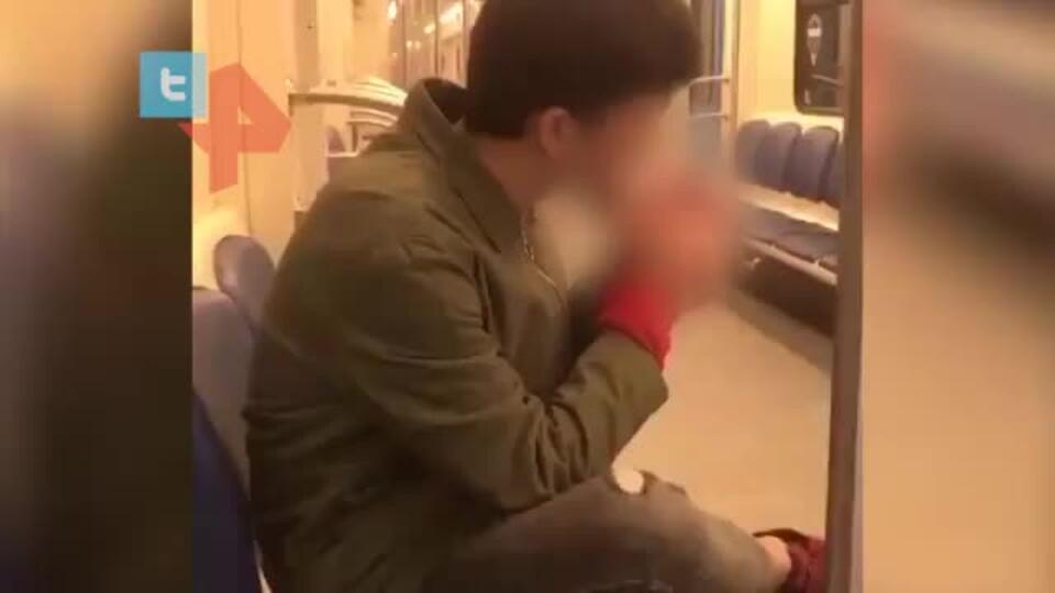 Мужчину задержали за курение в московском метро