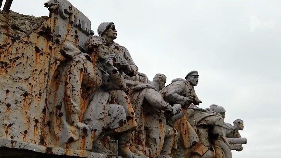 Память о подвигах: в Донбассе восстанавливают мемориал Саур-Могила
