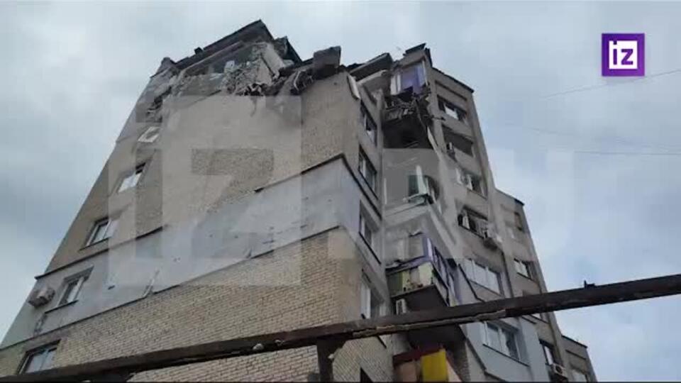 Кадры последствий ракетного удара ВСУ по дому в Лисичанске