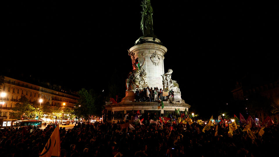 Улицы полыхают: Францию лихорадит от массовых беспорядков