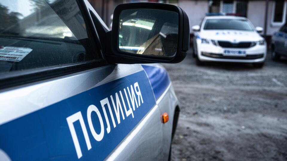 Вооруженного мужчину задержали на парковке возле ТЦ в Ростове-на-Дону