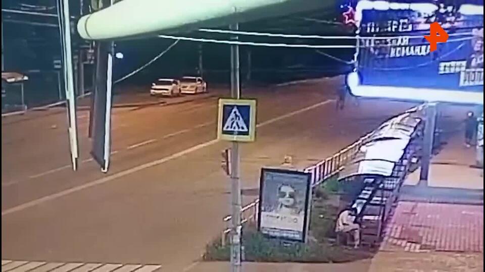 Водитель иномарки сбил двух человек в Хабаровске, один из пострадавших скончался