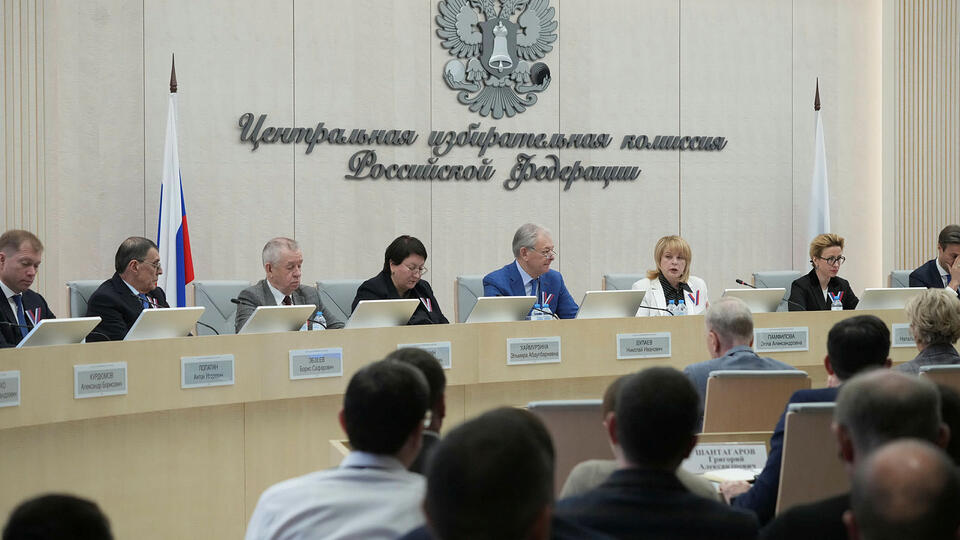 ЦИК получил уведомление о собрании группы по выдвижению Путина на выборы