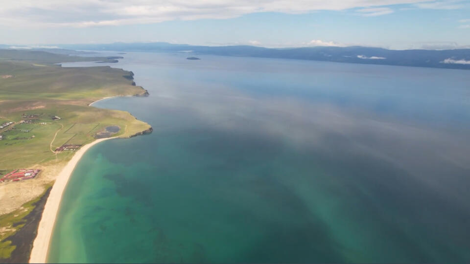 Плато провалилось и ушло под воду: как произошла катастрофа на Байкале. Фото: © Кадр из программы "Загадки человечества", РЕН ТВ