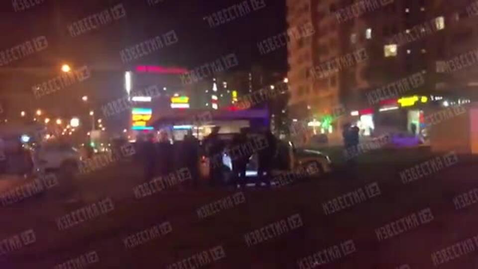 Очевидцы сообщили о стрельбе у метром в Москве