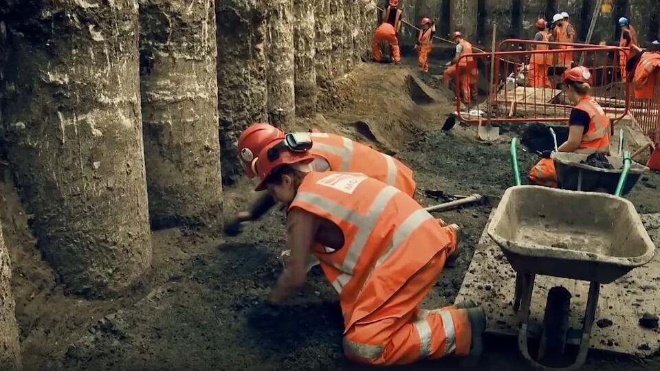 Всплывающие тайны Темзы: откуда в реке столько тел. Фото: © Кадр из программы "Загадки человечества", РЕН ТВ