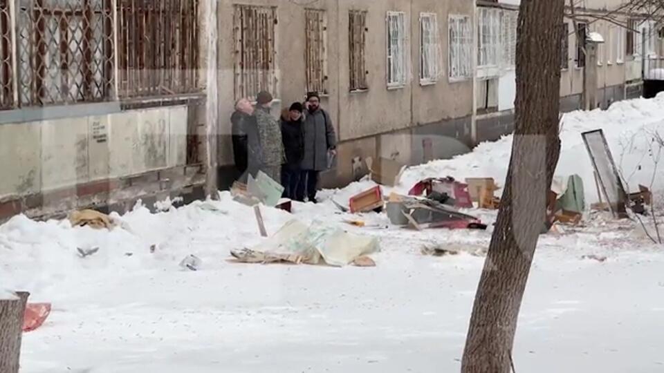 Сын-наркоман отрезал матери соски и выкинул ее тело в окно в Уфе