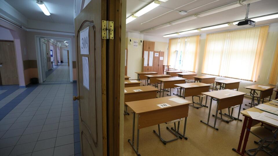 Школьников заставляли раздеваться ради сдачи ЕГЭ в Воронеже