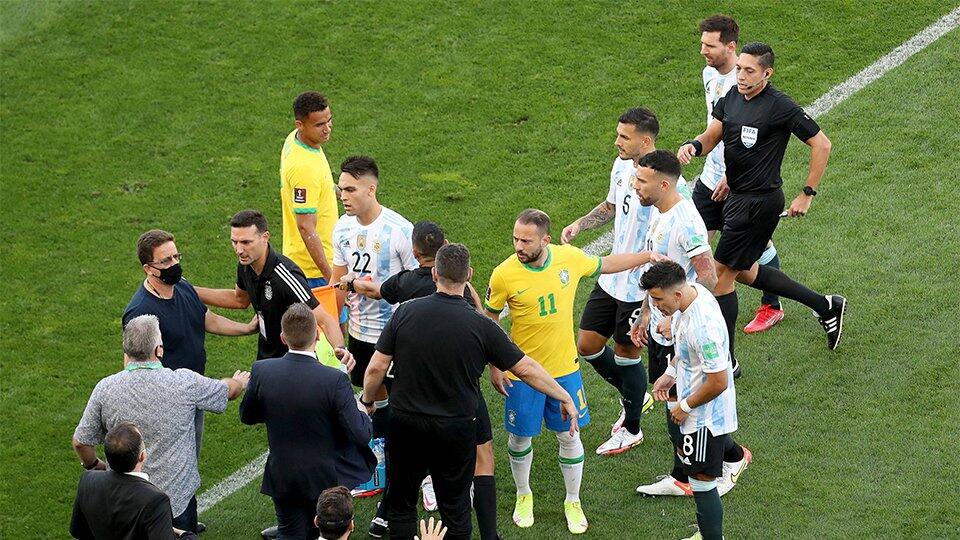 Самые скандальные матчи в футболе: от Руки Бога до ноги Лэмпарда