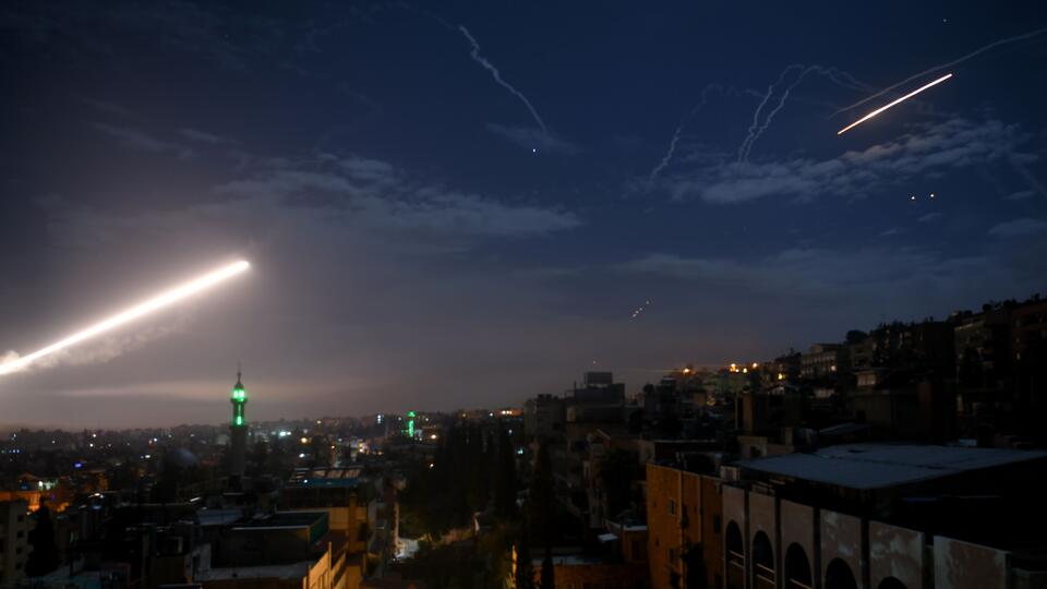 ПВО Сирии отражает ракетную атаку Израиля на Дамаск