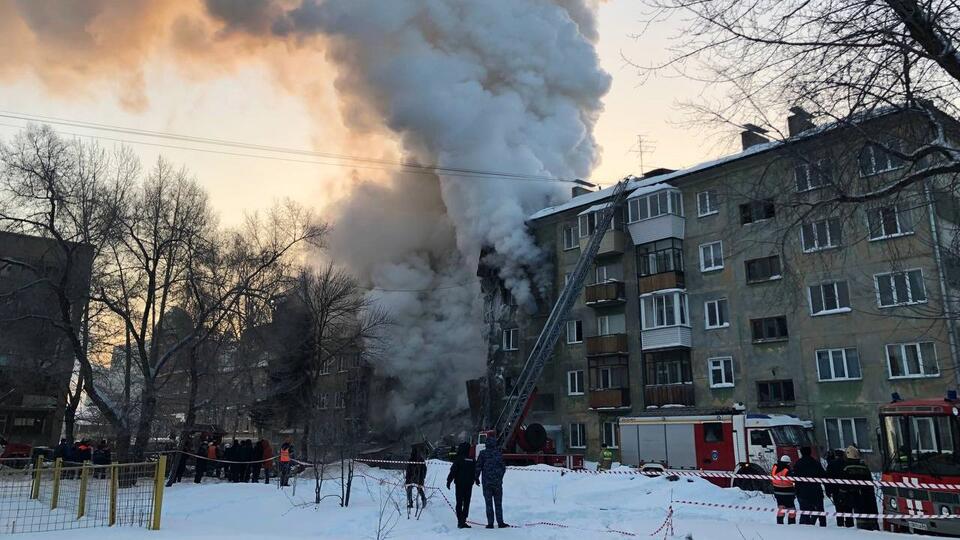 МЧС: Путин держит на контроле ситуацию со взрывом газа в Новосибирске