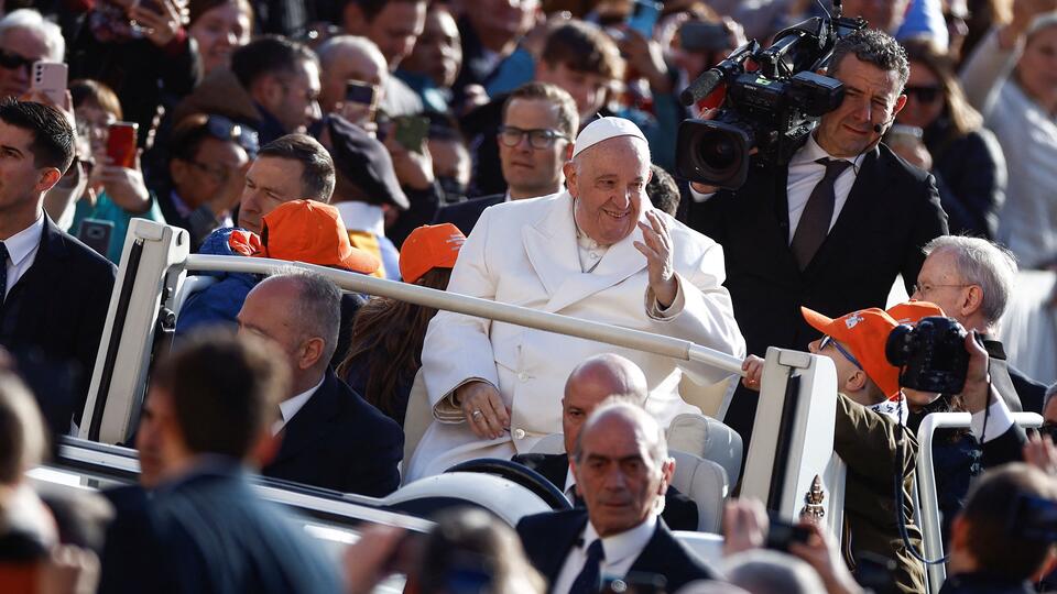 Папа Римский проведет в клинике несколько дней из-за инфекции