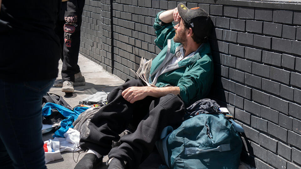 В Сан-Франциско стали бороться с бездомными, выдавая им билеты в один конец