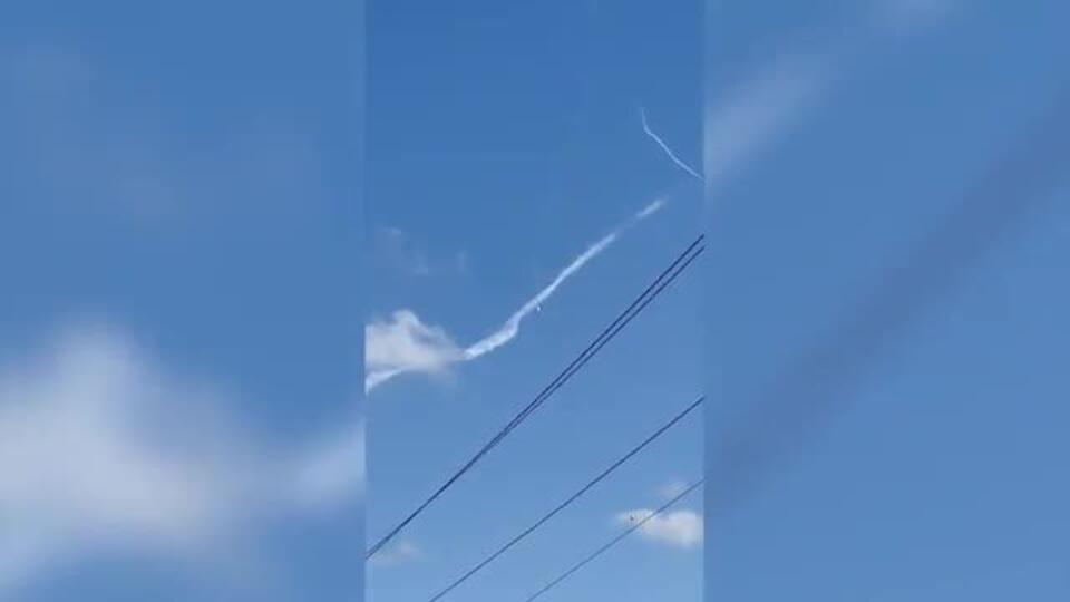 Кадры падения самолета в Енакиево в ДНР
