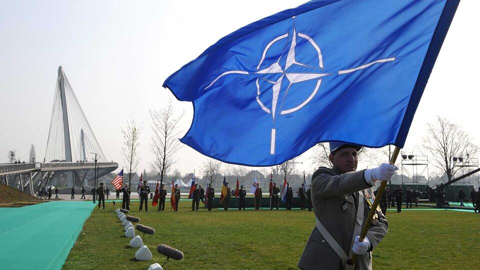В НАТО раскрыли причину отказа альянса от помощи Зеленскому