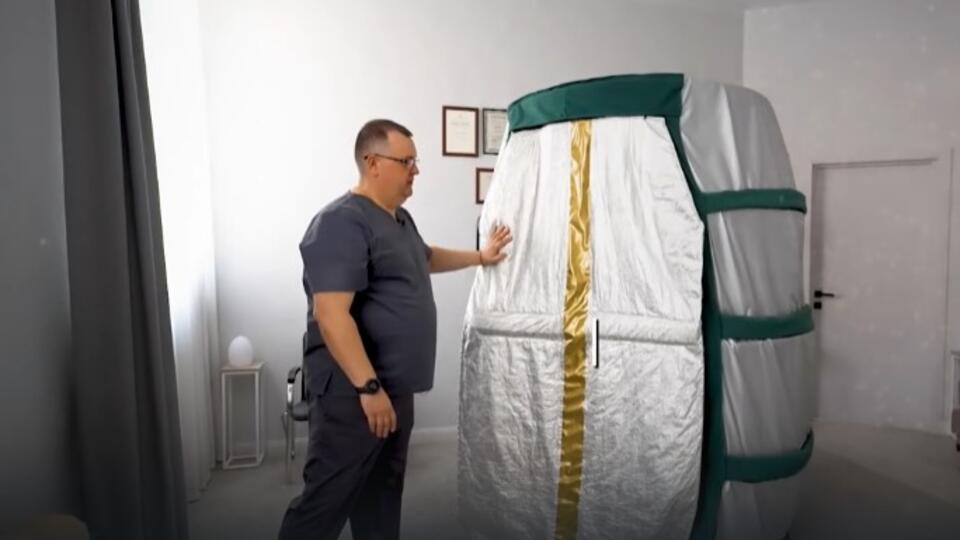 Поле отдыха: коконотерапия защитит от теплового излучения и негативных эмоций. Фото: © Кадр из программы "Наука и техника", РЕН ТВ