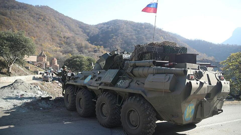 Российский офицер-сапер погиб при разминировании дороги в Карабахе