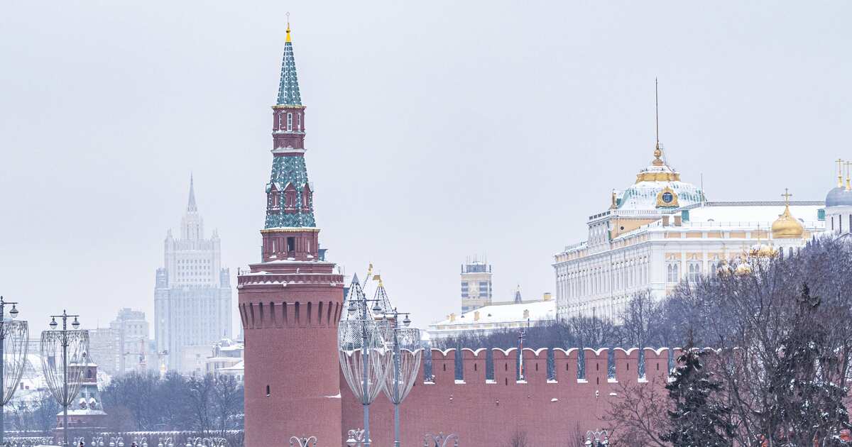 Москвичей ждет теплая новогодняя ночь без снегопада 24 12 2022 В