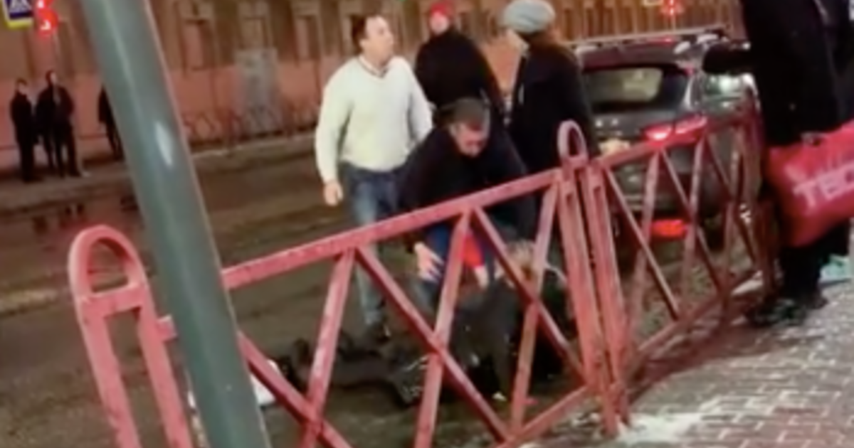 таксист избил пассажирку
