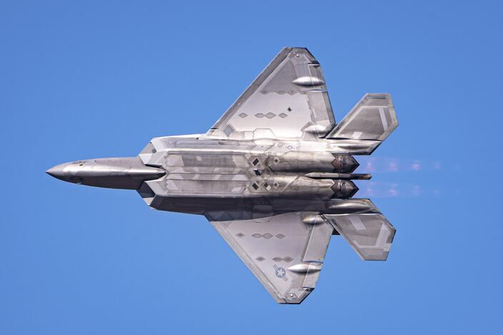 Самый совершенный истребитель в мире а Су-57 и Су-35 вошли в топ самых опасных истребителей мира