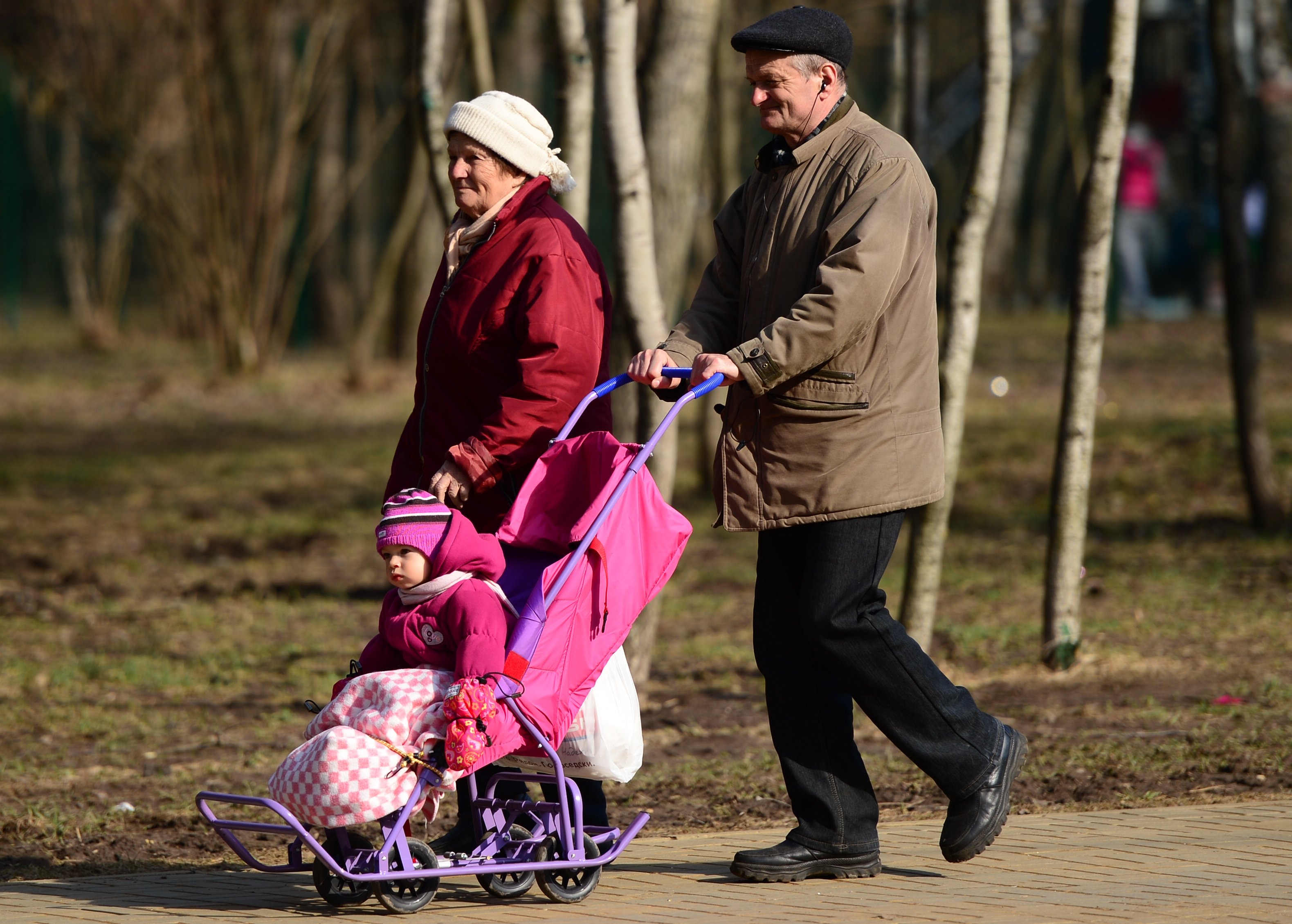 День бабушек и дедушек в 2024 году: история и традиции в России,  поздравления — 25.10.2024 — Статьи на РЕН ТВ