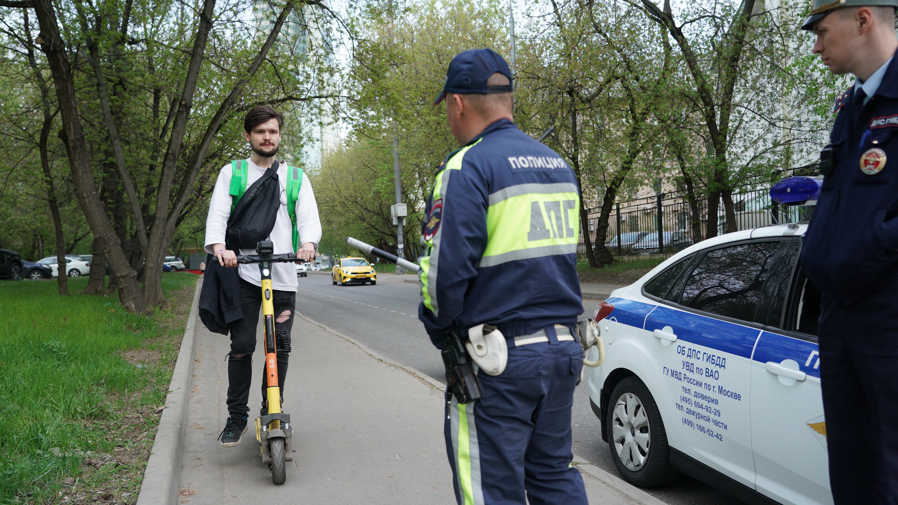 Опасные дороги: какие правила нарушают электросамокатчики — 15.05.2023 —  Статьи на РЕН ТВ