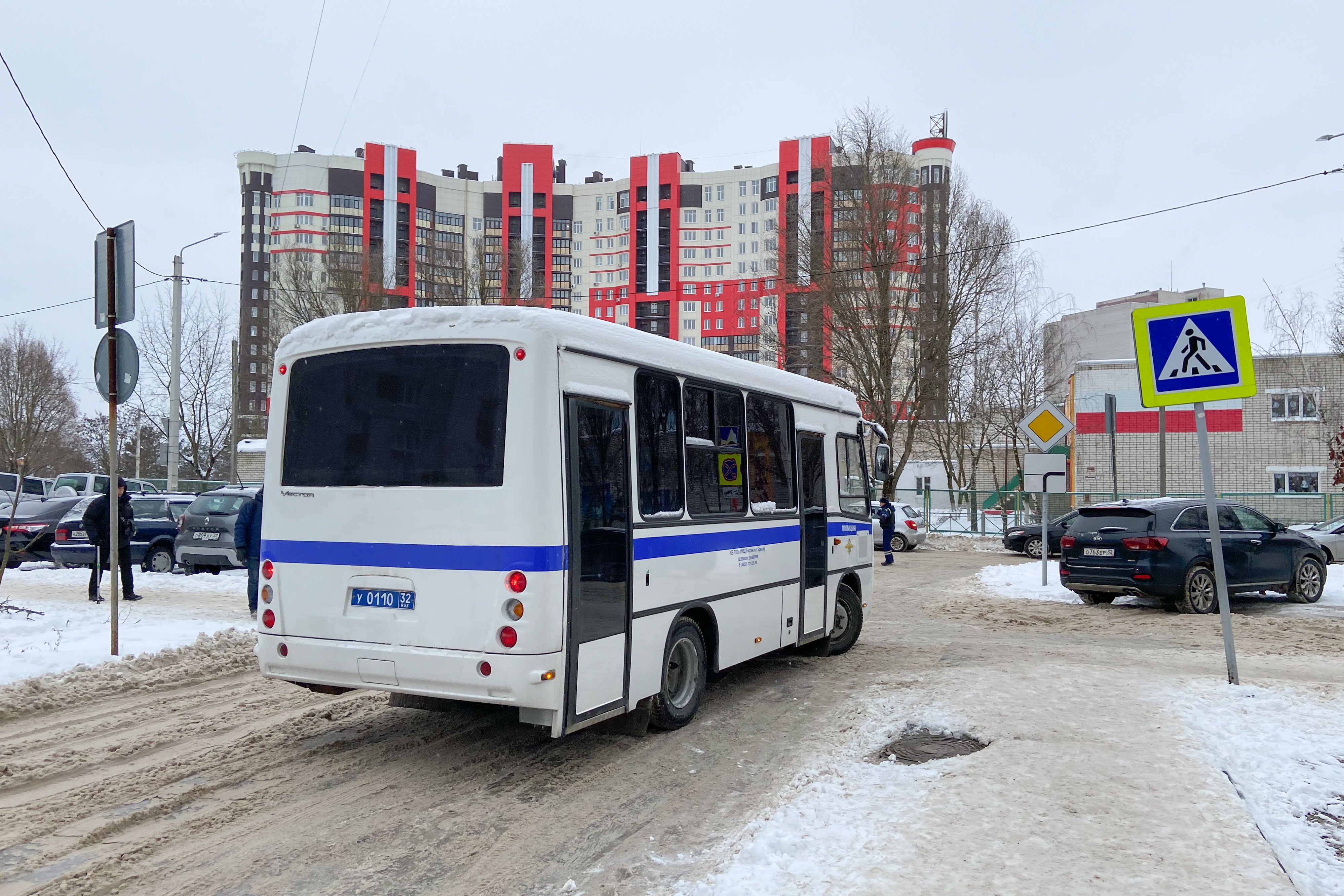 Новые детали в деле стрельбы в брянской гимназии — 08.12.2023 — Статьи на  РЕН ТВ