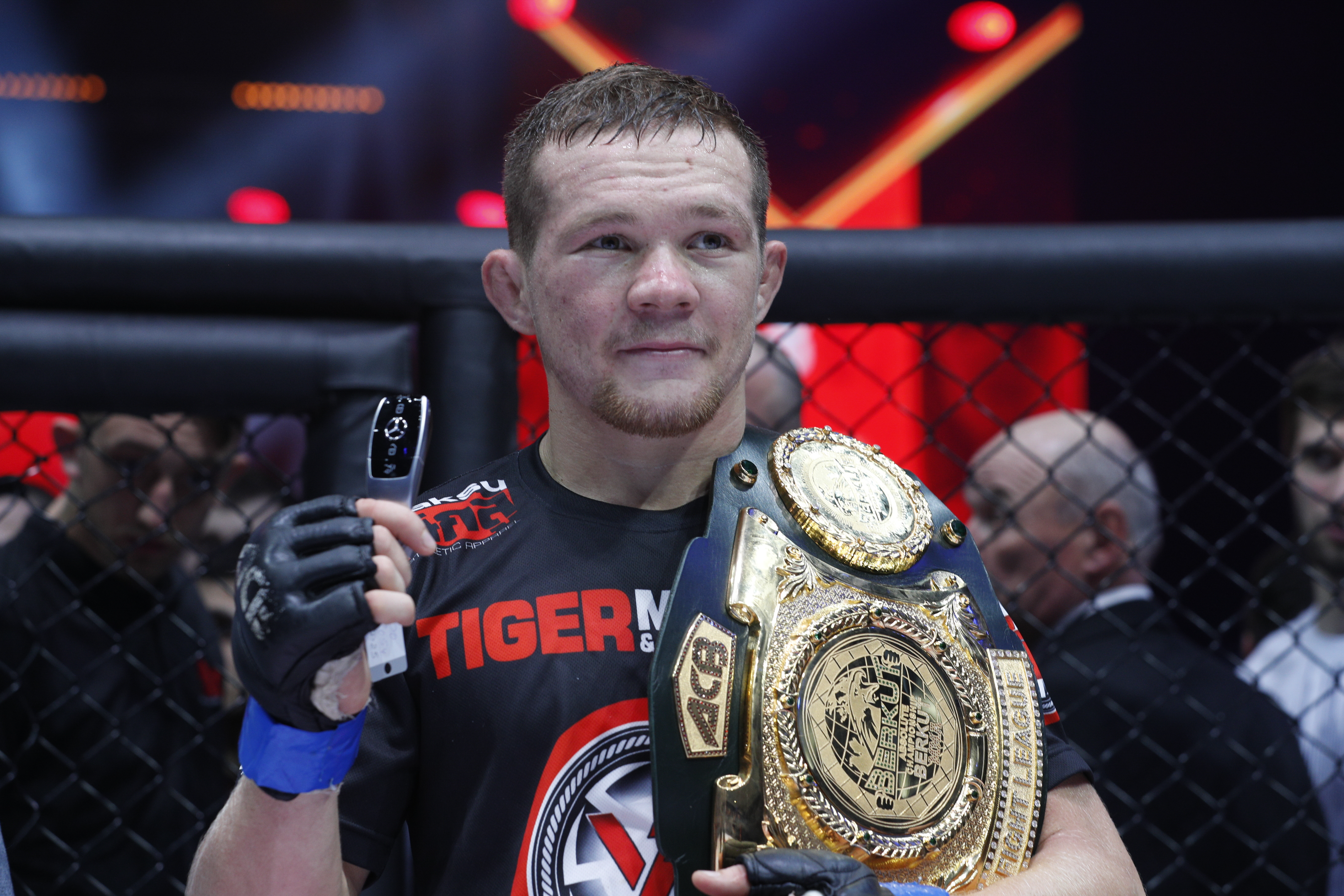 Петр Ян - Кори Сэндхаген: станет ли россиянин временным чемпионом UFC —  29.10.2021 — Lifestyle на РЕН ТВ